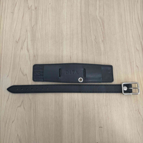 ディータ DITA レザーブレスレット メンズ